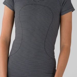Lululemon top